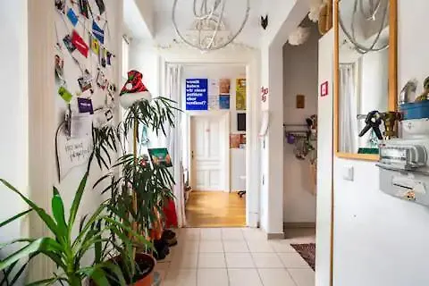 Fro-media - - Backside - Community Space - בית אירוח