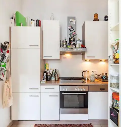 Fro-media - - Backside - Community Space - וינה